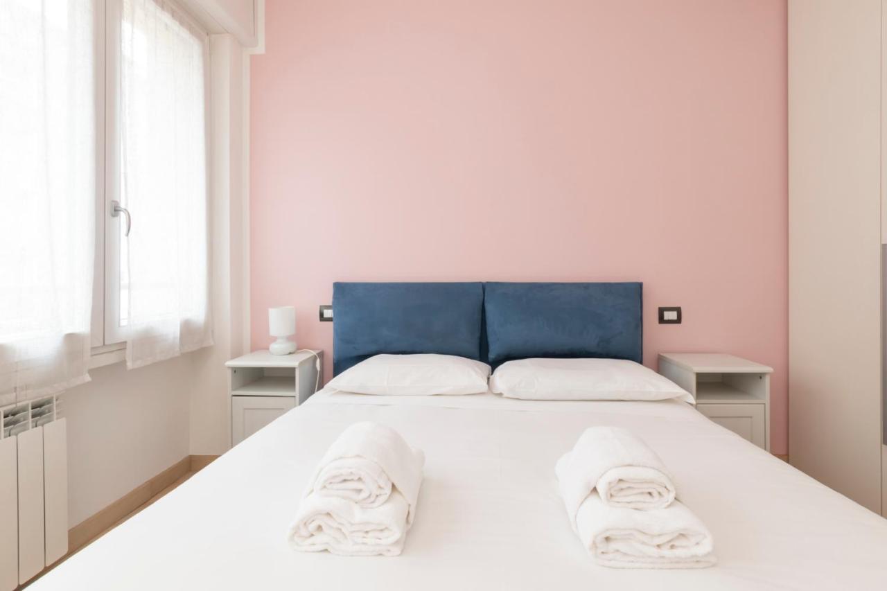 Luxury Apartment Near Bocconi Zamenhof 7 Milan Bagian luar foto