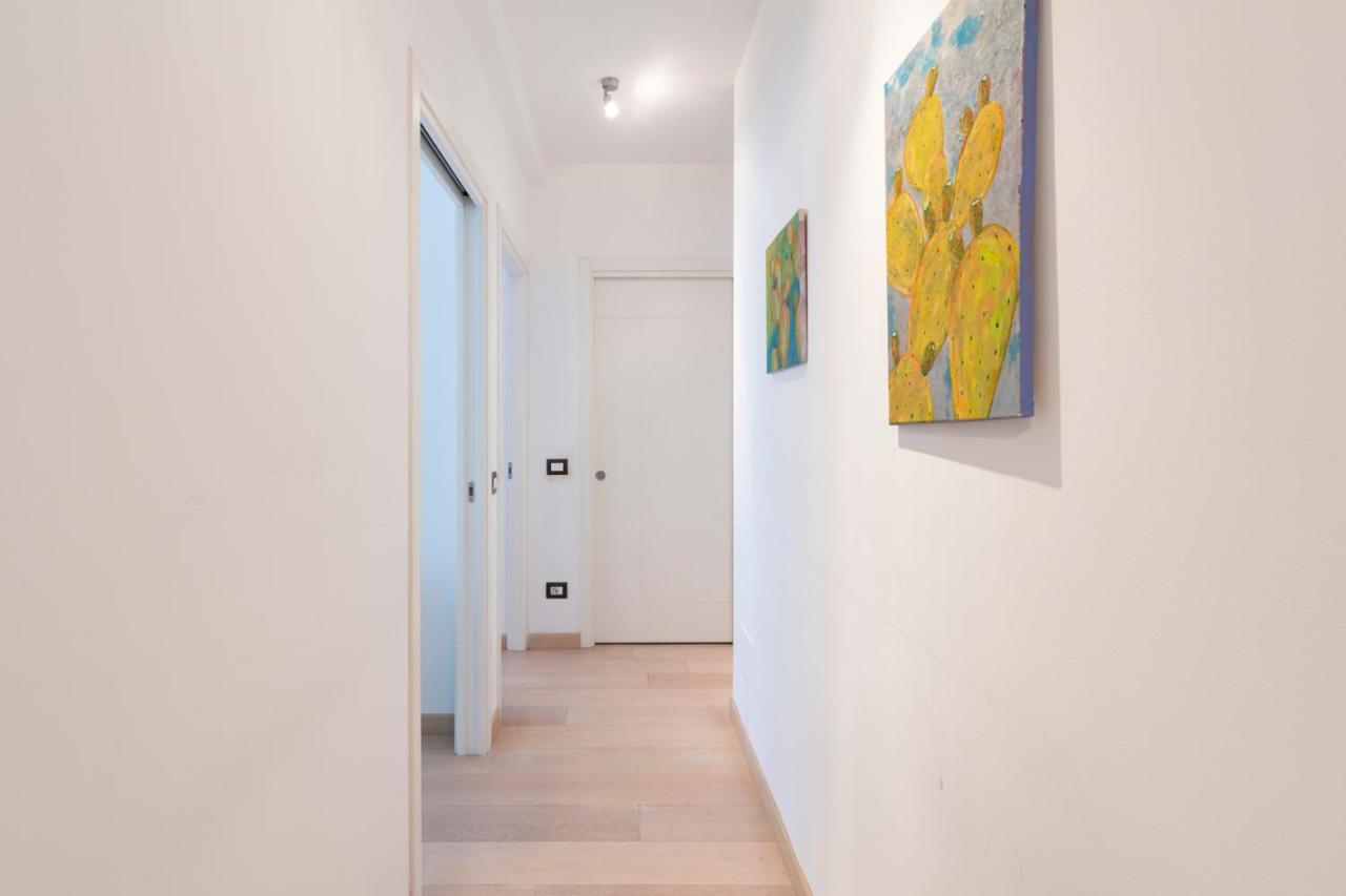 Luxury Apartment Near Bocconi Zamenhof 7 Milan Bagian luar foto