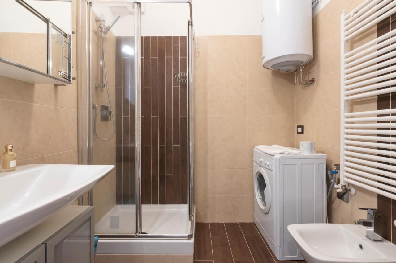 Luxury Apartment Near Bocconi Zamenhof 7 Milan Bagian luar foto